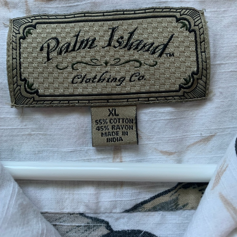 Palm Island Button Up - Picture 6 of 6